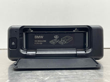 Load image into Gallery viewer, CD CHANGER BMW 740i 750i 1999 99 00 01 - NW480626
