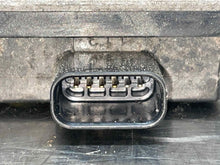 Load image into Gallery viewer, THROTTLE BODY Mazda 3 CX-7 6 2009 09 2010 10 2011 11 - NW565114
