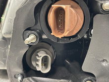 Load image into Gallery viewer, OUTER TAIL LIGHT LAMP Mazda 6 09 10 11 12 13 Left - NW565117
