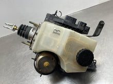 Load image into Gallery viewer, ABS Pump  LEXUS SC430 2002 - NW565332
