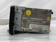 Load image into Gallery viewer, Radio Volkswagen Passat 2007 - NW140189
