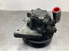 Load image into Gallery viewer, POWER STEERING PUMP 325i 320i 330i 2001 01 2002 02 - NW489958
