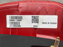Load image into Gallery viewer, OUTER TAIL LIGHT LAMP 323i 325ci 325i 328i 330ci 330i 06-08 Right - NW492654
