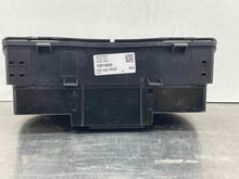 Load image into Gallery viewer, SPEEDOMETER CLUSTER Volkswagen Jetta 2006 06 - NW493671
