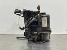 Load image into Gallery viewer, Suspension Air Compressor Pump Chevrolet Tahoe 2015 - NW494141
