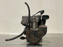Load image into Gallery viewer, Suspension Air Compressor Pump Chevrolet Tahoe 2015 - NW494141
