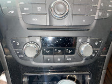 Load image into Gallery viewer, Temperature Controls Buick Regal 2013 - NW565630
