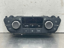 Load image into Gallery viewer, Temperature Controls Buick Regal 2013 - NW565630
