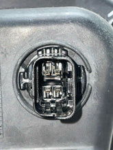 Load image into Gallery viewer, Park Lamp Light Cadillac CTS 2015 - NW495909
