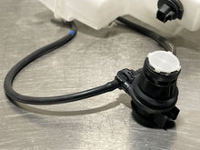 Load image into Gallery viewer, WINDSHIELD WASHER FLUID RESERVOIR BOTTLE Rav4 2013-2018 - NW462658
