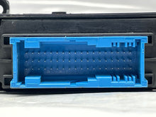Load image into Gallery viewer, BODY CONTROL MODULE BCM COMPUTER 528i 535i 535i Gt 550i 550i 11-17 - NW497253
