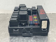 Load image into Gallery viewer, FUSE BOX Altima 2002 02 2003 03 2004 04 2005 05 2006 06 - NW566043
