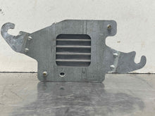 Load image into Gallery viewer, FUEL PUMP CONTROL MODULE S Type X Type 02 03 04 05 - 08 - NW566119

