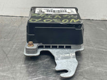 Load image into Gallery viewer, FUEL PUMP CONTROL MODULE S Type X Type 02 03 04 05 - 08 - NW566119
