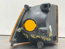 Load image into Gallery viewer, Parklamp BMW 740i 750i 735i 1988 88 89 90 - 94 Left - NW501946
