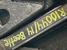 Load image into Gallery viewer, Jack Volkswagen Beetle 2014 - NW502021
