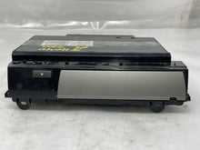 Load image into Gallery viewer, 6 DISC CD CHANGER BMW 750i 76i0 2006 06 - NW136701
