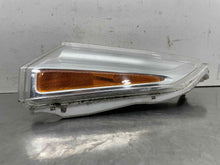 Load image into Gallery viewer, SIDE MARKER LAMP LIGHT Leaf 13 14 15 16 17 Fender Mounted Left - NW508746
