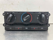 Load image into Gallery viewer, TEMPERATURE CONTROLS Ford Mustang 05 06 07 08 09 - NW566416
