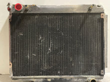 Load image into Gallery viewer, RADIATOR Mercedes 450Sl 450SLC 72 73 74 75 76 77 - 80 - NW132461
