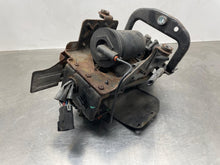 Load image into Gallery viewer, Suspension Air Compressor Pump Cadillac XTS 2017 - NW567408
