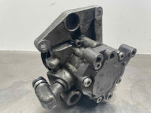 Load image into Gallery viewer, POWER STEERING PUMP C250 C300 C350 C63 E350 E550 E63 10-13 - NW513106
