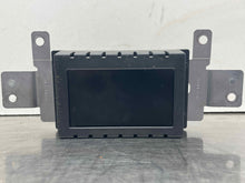 Load image into Gallery viewer, INFO-GPS SCREEN Ford Explorer 2014 14 2015 15 2016 16 - NW512962
