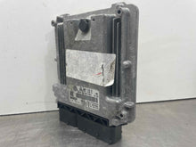 Load image into Gallery viewer, ECU ECM COMPUTER Volkswagen EOS 2008 08 - NW513900
