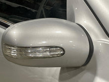 Load image into Gallery viewer, Side View Mirror Mercedes C240 C320 C230 C280 2001 01 02 03 04 05 06 07 Right - NW568018
