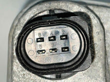 Load image into Gallery viewer, THROTTLE BODY BMW 320I 325I 525I X3 Z3 Z4 01 02 03 - 06 - NW516002
