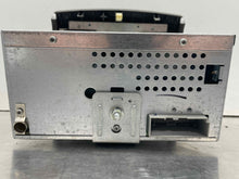 Load image into Gallery viewer, RADIO Hyundai Sonata 2006 06 2007 07 AM/FM/CD/MP3 - NW517428
