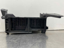 Load image into Gallery viewer, FUSE BOX ML320 ML350 ML450 ML550 ML63 R320 R350 R500 R63 07-11 - NW517778
