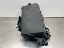 Load image into Gallery viewer, Fuse Box Toyota Venza 2009 - NW476509

