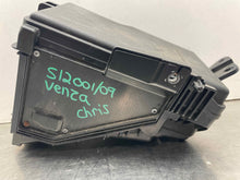 Load image into Gallery viewer, Fuse Box Toyota Venza 2009 - NW476509
