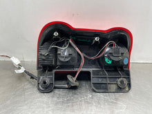 Load image into Gallery viewer, TAIL LIGHT LAMP ASSEMBLY NV200 2013 13 2014 14 2015 15 Right - NW567758
