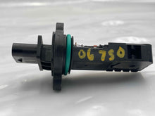 Load image into Gallery viewer, Mass Air Flow Sensor Meter MAF 550i 550i Gt 650i 750 x5 06-14 - NW4886
