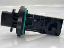 Load image into Gallery viewer, Mass Air Flow Sensor Meter MAF 550i 550i Gt 650i 750 x5 06-14 - NW4886
