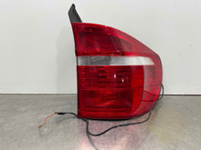 Load image into Gallery viewer, OUTER TAIL LIGHT LAMP BMW X5 X5M 07 08 09 10 Right - NW523048
