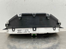 Load image into Gallery viewer, SPEEDOMETER CLUSTER Volvo S80 1999 99 2000 00 - NW524262
