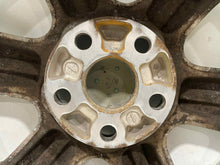 Load image into Gallery viewer, WHEEL Highlander 2001 01 02 03 04 05 06 07 16x6.5 Alloy - NW525632

