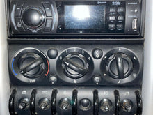 Load image into Gallery viewer, AC HEATER TEMP CONTROL Mini Cooper 2002 02 03 04 - 08 - NW568401
