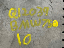 Load image into Gallery viewer, Satellite Radio Tuner 323i 325ci 325i 328i 330ci 330i 330xi 335i Z4 06-10 - NW527472
