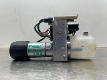 Load image into Gallery viewer, Convertible Top Motor  BMW 128I 2013 - NW568773
