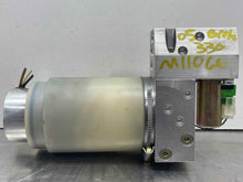 Load image into Gallery viewer, CONVERTIBLE TOP MOTOR 323i 323ic 325ci 325i 330ci 330i 00-10 - NW532334
