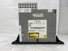 Load image into Gallery viewer, REMOTE CD CHANGER Audi A4 S4 S5 2009 09 - NW136187
