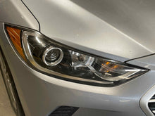 Load image into Gallery viewer, HEADLIGHT LAMP ASSEMBLY - NW569150
