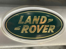Load image into Gallery viewer, GRILLE Land Rover LR3 2005 05 2006 06 2007 07 2008 08 2009 09 Upper - NW534575
