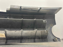 Load image into Gallery viewer, GRILLE Land Rover LR3 2005 05 2006 06 2007 07 2008 08 2009 09 Upper - NW534575
