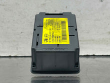 Load image into Gallery viewer, SUSPENSION CONTROL MODULE COMPUTER Hyundai Accent 15 16 17 - NW569550
