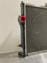 Load image into Gallery viewer, RADIATOR BMW Z3 1999 99 2000 00 2001 01 2002 02 - NW132075
